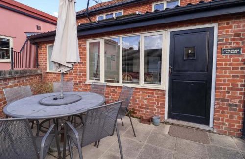 Ipswich House | Coachman's Cottage