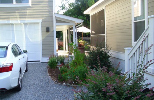 Pigeon Point Apartment | 'Coast' In' and Relax in our private getaway, free wi-fi!