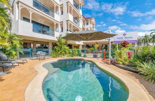 South Townsville Apartment | Coastal Breeze Studio – Steps from City, Stadium & Ferry