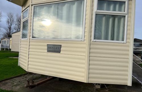 Winestead Apartment | Coastal Caravan Holidays - Goldfinch 22