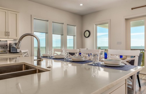 Audubon Place House | Coastal Charm | Open 11/25-29 | Gobble Gobble