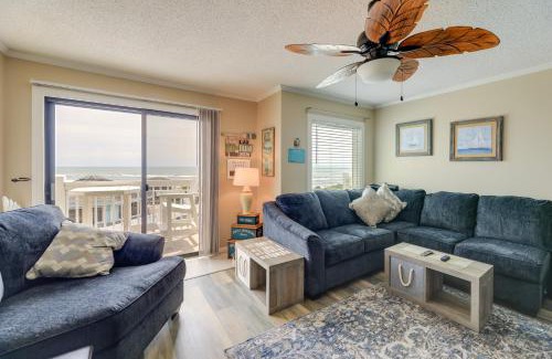 Emerald Isle Apartment | Coastal Condo with Indoor and Outdoor Pool Access
