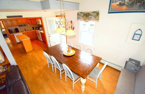 Eastward Look House | Coastal Contemporary