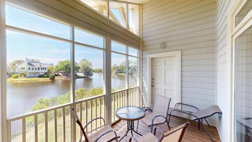 Litchfield by the Sea Villa | Coastal Haven 2BR 2BA Lakeside Escape Resort Perks
