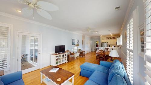 Litchfield by the Sea Villa | Coastal Haven 2BR 2BA Lakeside Escape Resort Perks