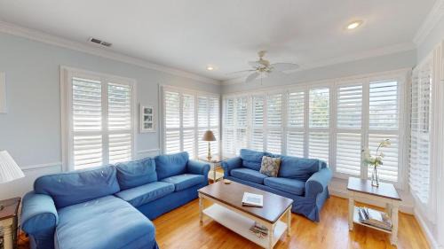 Litchfield by the Sea Villa | Coastal Haven 2BR 2BA Lakeside Escape Resort Perks