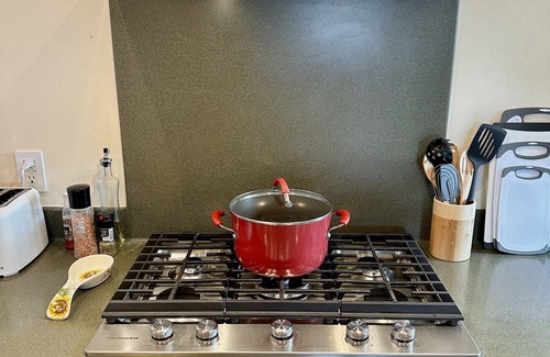 Marine Terrace House | Coastal home with guest house