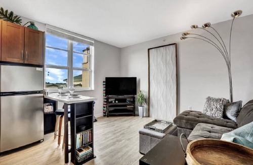 Boynton Beach Condo | Coastal Key Suite - Casa Costa 406N, Pools, Jacuzzi, Beach & Dog Friendly