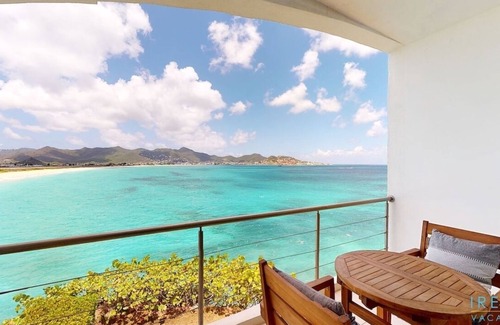 Beacon Hill Condo | ☀️🏖️Coastal Oasis - Spacious Studio Overlooking Simpson Bay Beach