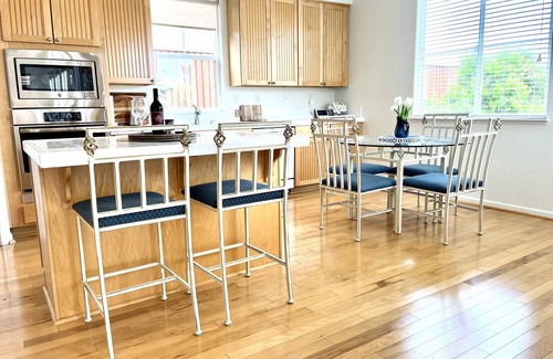 Seaside House | Coastal Retreat 2300 SF+, 60 day minimum stay