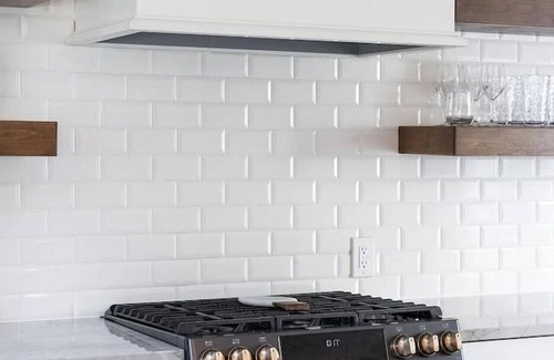 Isle of Palms House | Coastal Retreat | 4BR | Walk to Beach & Pickleball