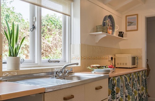 Deal House | Coastal retreat on the beach in Kingsdown, near Deal