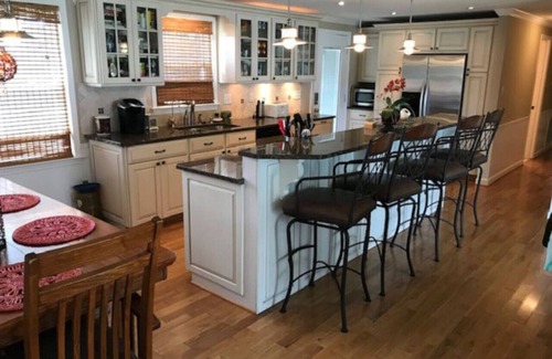 Morehead City House | Coastal Retreat on Waterway w/Hot Tub