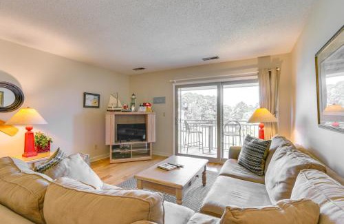 South Beach Apartment | Coastal Sea Pines Escape Walk to Beach!