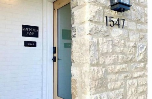 Grandview Heights House | 💫Coastal Style in the City - Close to Everything!💫