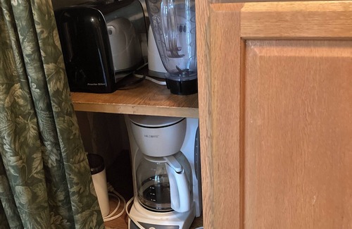 Middletown Cabin | Cobb Tree House; Charming 1-bedroom cabin.