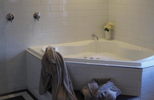 Willunga Bed & Breakfast | Cobblers Cottage B&B