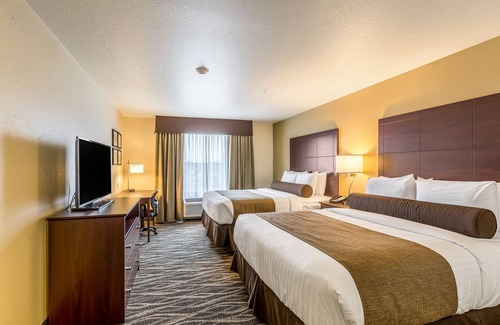 Hartford Hotel | Cobblestone Hotel & Suites - Hartford