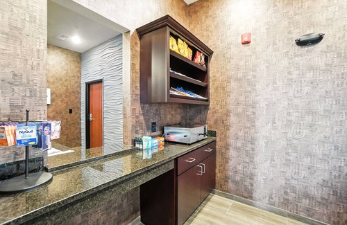 Bellefontaine Hotel | Cobblestone Hotel & Suites-Bellefontaine