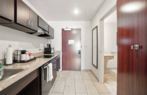 Bellefontaine Hotel | Cobblestone Hotel & Suites-Bellefontaine