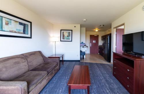 Eaton Hotel | Cobblestone Inn and Suites - Eaton