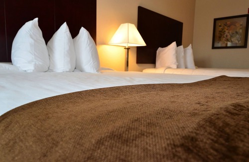 Clarion Hotel | Cobblestone Inn & Suites - Clarion