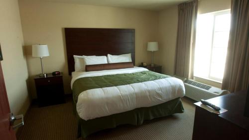 Langdon Hotel | Cobblestone Inn & Suites - Langdon