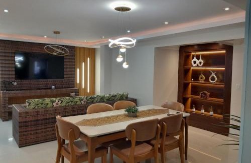 Itapema Apartment | Cobertura c Hidro a 60m do Mar Meia Praia PAT0402