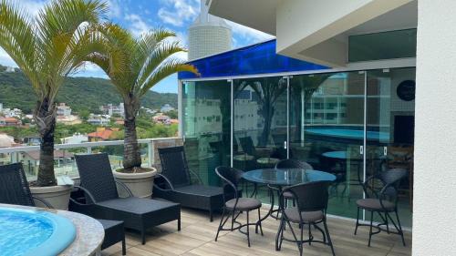 Bombas Apartment | Cobertura com piscina em Bombinhas SC