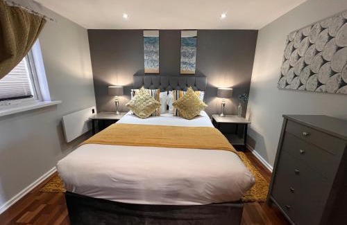 Llanelli Apartment | CockleDora, A Luxury Ground Floor Beachfront Apartment