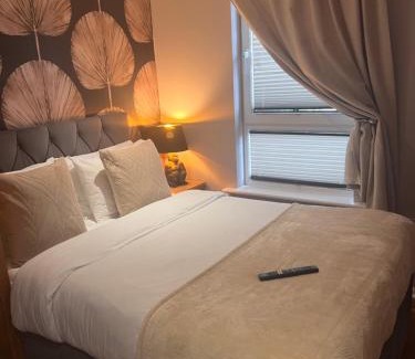 Llanelli Apartment | CockleDora, A Luxury Ground Floor Beachfront Apartment