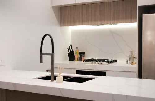 Burwood Apartment | 'CoCo' 2-BR Apt in the heart of Burwood with free parking