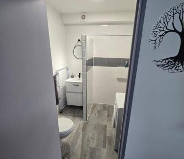 Cayenne Apartment | Cocon Montabo - logement tout équipé avec climatisation et Wi-Fi - à seulement 5 min de la plage