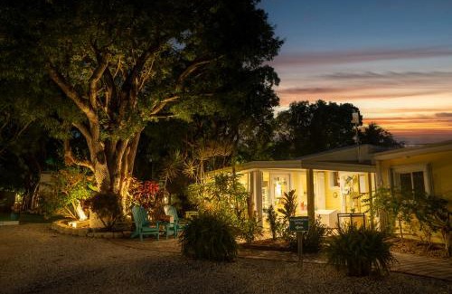 Rock Harbor Apartment | Coconut Bay Resort - Key Largo