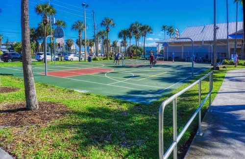 Bay Esplanade Apartment | Coconut Grove Beach Resort Suites 1 & 2