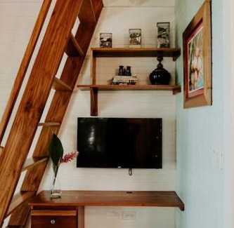 Big Creek Apartment | CoconutTree Bungalow of Villa Paraiso/Beachfront