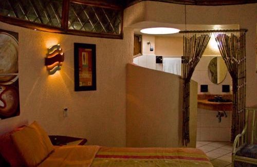 Villa Juarez Hotel | Cocos Cabañas Playa del Carmen Adults Only