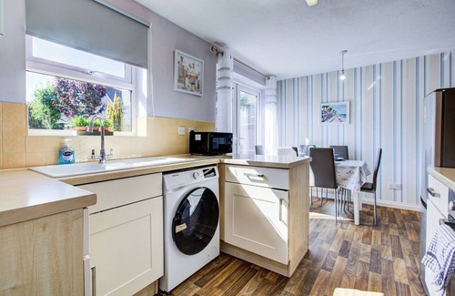 Colchester House | Colchester Comfort: 3BD Home Ideal for Work and Rest