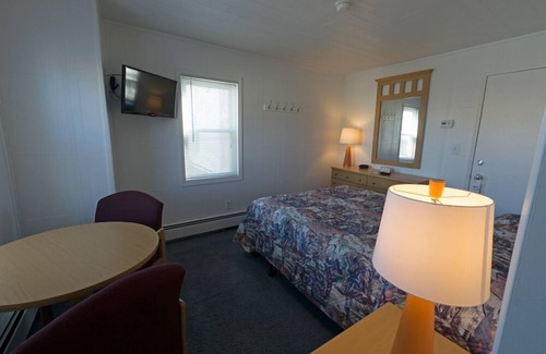 Beulah Hotel | Cold Creek Inn