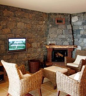 Faja da Ovelha House | Colina Da Faja