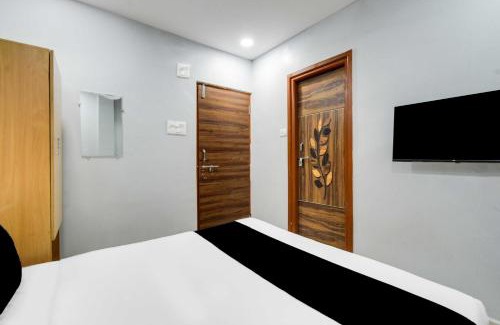 Gajwel Hotel | Collection O Moula Ali Near AMR Planet