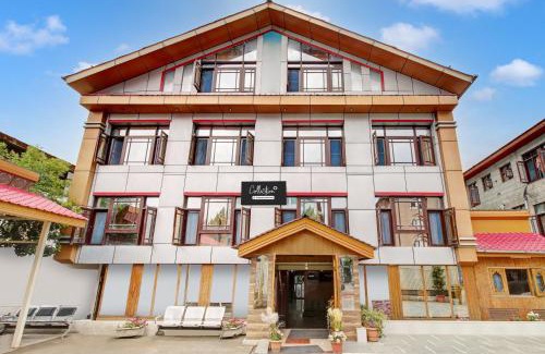 Rajbagh Hotel | Collection O Rajbagh