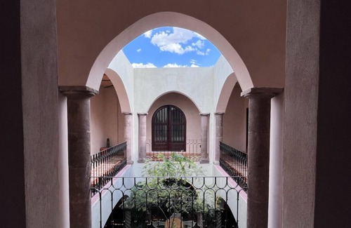 San Luis Potosi Apartment | Colonial hotel in the heart of the historic city center of San Luis