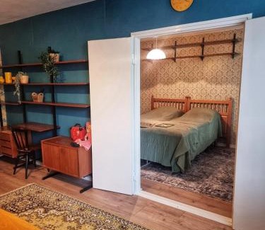 Hyvinkaa Apartment | Color whiskey