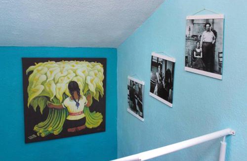 Texcoco House | Colorida Casa Azul en Texcoco Centro WiFi Cocina