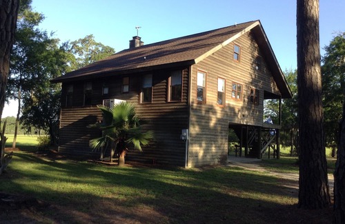 Edisto Island House | Come Enjoy Paradise With On-Site Dock And Lovely Sunsets