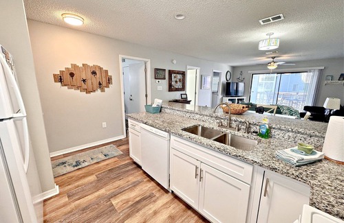 Orange Beach Condo | Come get your toes in the sand! Enjoy the Vitamin Sea ☀️