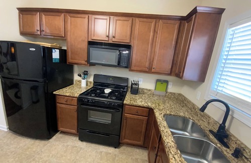 Cliftondale House | Come relax and enjoy this peaceful home away from home. Our guests are priority.