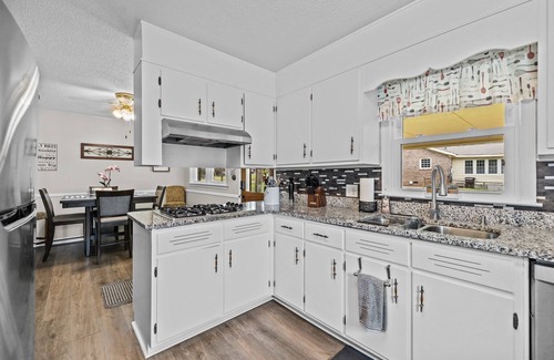 Rock Hill House | Come stay and enjoy the cozy & comfortable Frances House!