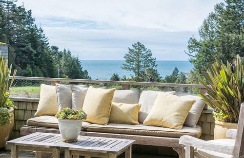 Sea Ranch House | Come take in the ocean, gaze at the starry skies, commune with nature.